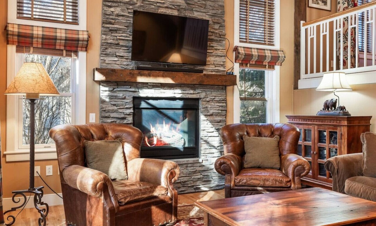 Stratton Mountain Villa | Stratton Springs Premier End Unit with Hot Tub