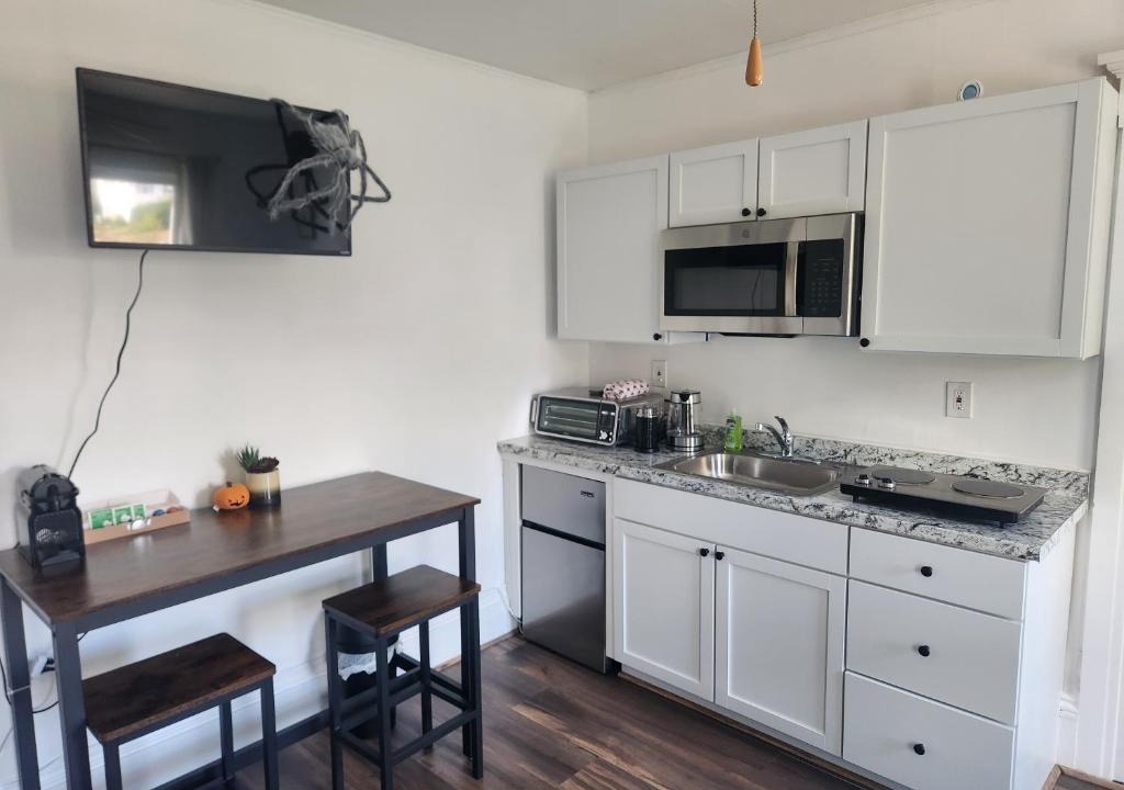 Manchester Apartment | Street side studio apartment