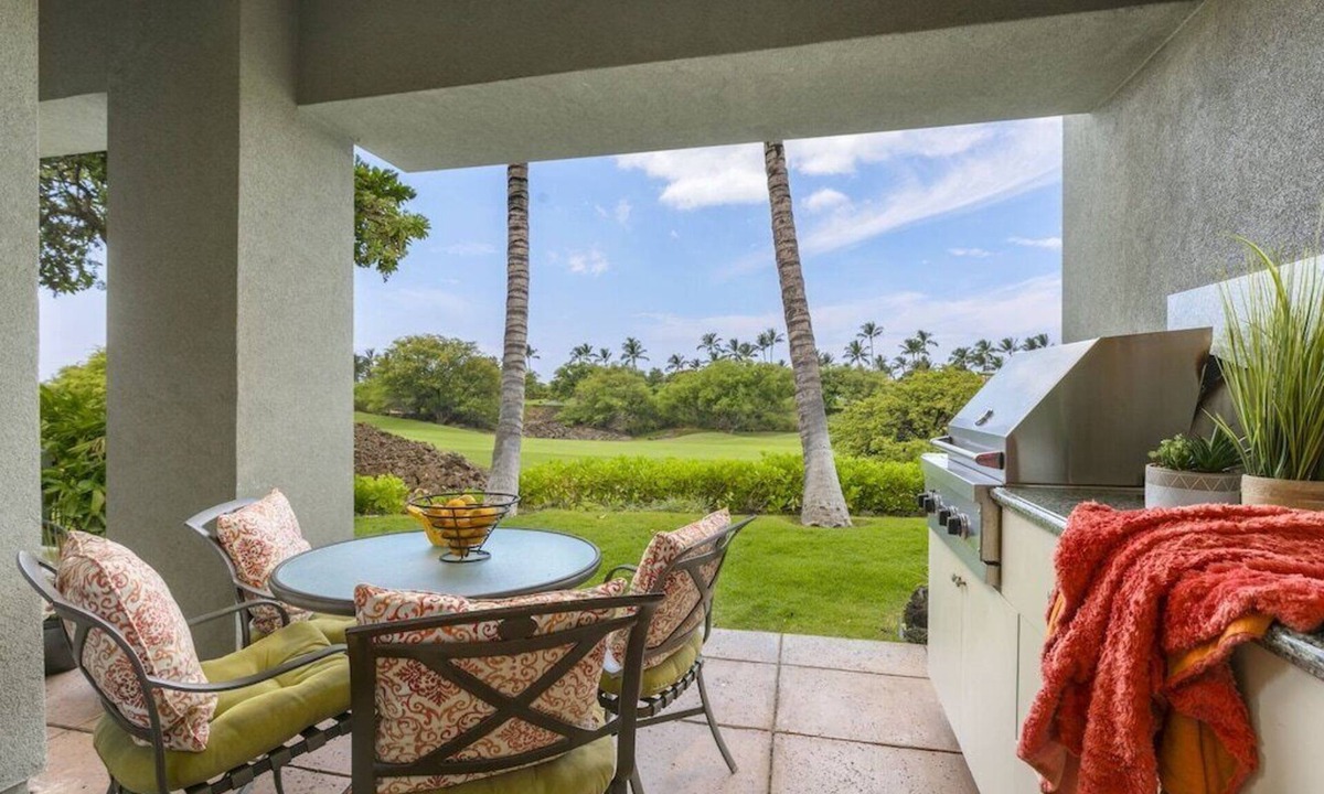 Kulalani House | Striking Fairway Views, Luxury, Serenity, Pvt Beach Pass