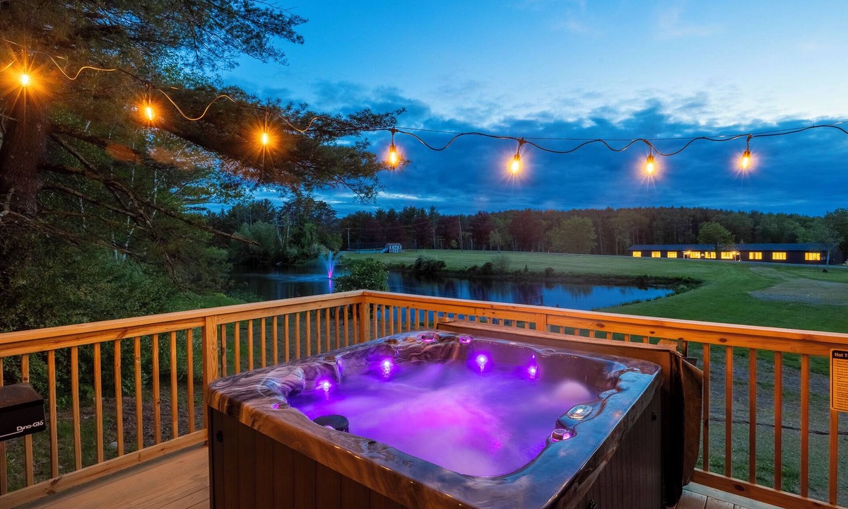 Freehold House | Striped Bass Lodge at Carter Bridge Estate