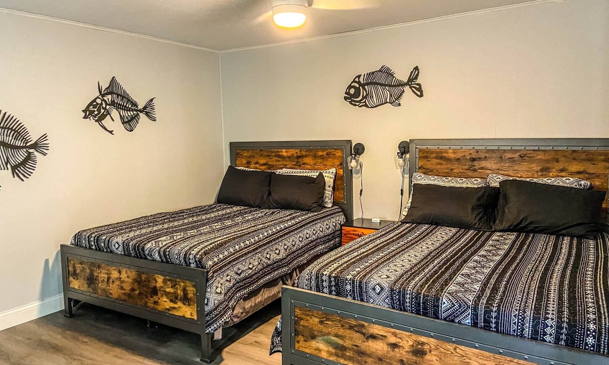 Quitman Hotel | Striper Bass Stay-Room 4