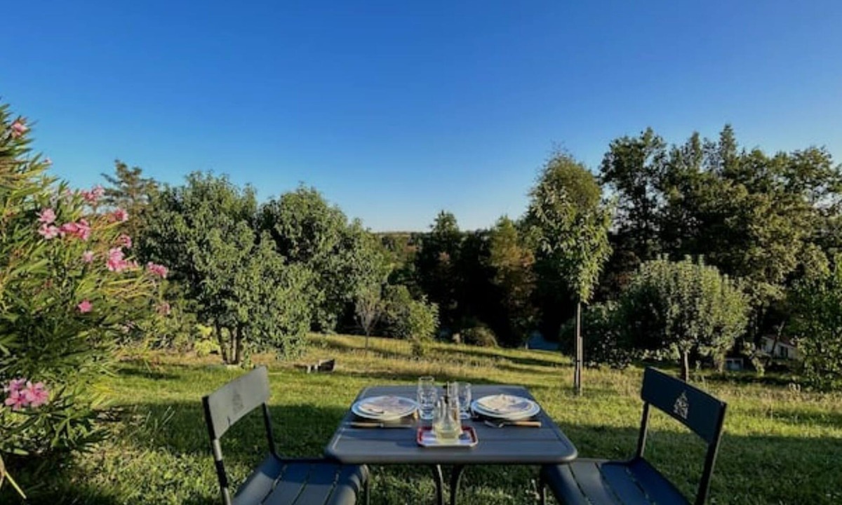 Saint-Georges-d'Esperanche Apartment | Studio Dans Villa