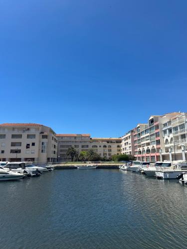 Sete Apartment | Studette sur la Marina, plage à 5 minutes