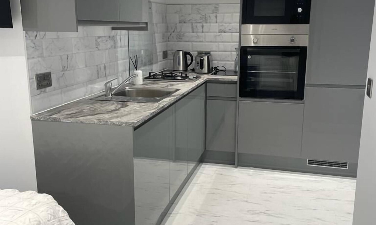 Milton Keynes Apartment | Studiio Apartment Grange Farm, Milton Keynes