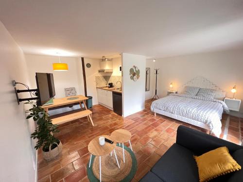 Archigny Apartment | Studio à 20 min des cures thermales de La Roche Posay - Casino