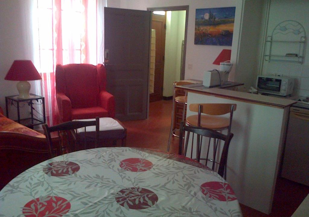 Nyons Apartment | Studio à la ferme orienté ouest