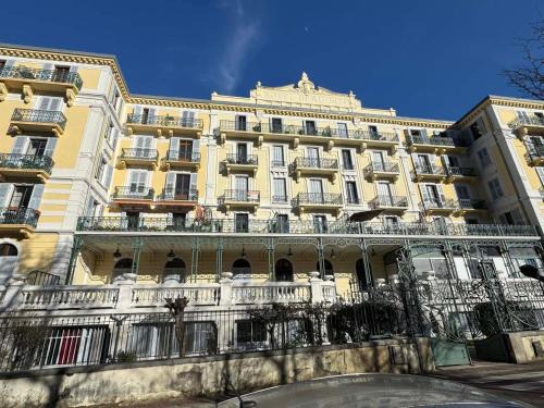 Aix-les-Bains City Center Apartment | Studio élégant, confortable avec WiFi, proche parc - FR-1-555-59