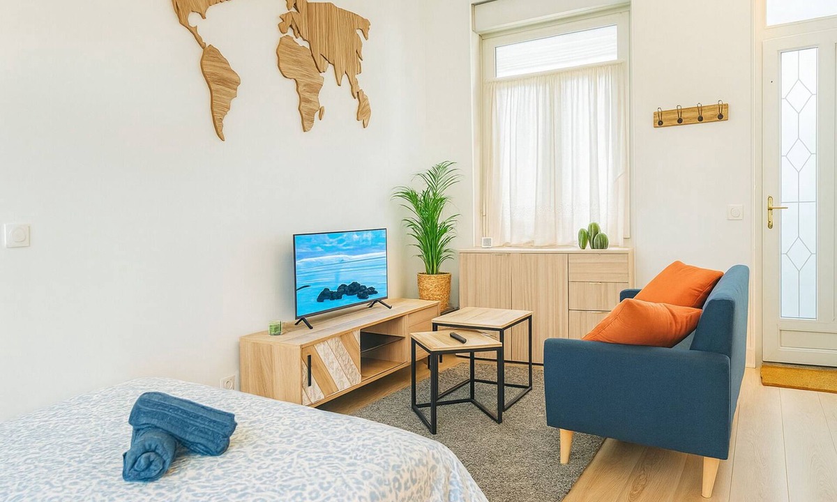 Seclin Apartment | Studio évasion! Cosy & practical in Seclin Centre