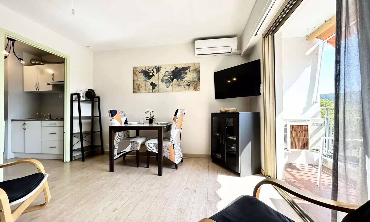 Greoux-les-Bains Apartment | Studio - 1/2 persons - Gréoux-les-Bains
