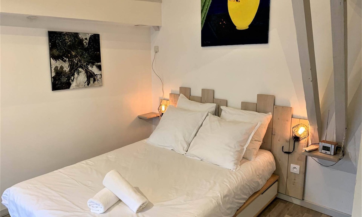 Cahors Old Town Apartment | Studio 1*, impasse de la Chantrerie, floor 3