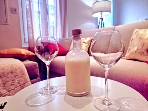 Montpon-Menesterol Apartment | Studio 1 Sofa no Bedroom