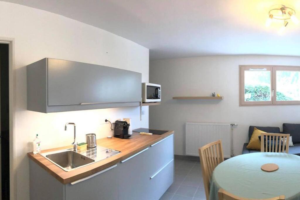 Paroisse Saint-Augustin-de-Chaux Apartment | Studio 144 - Dole - Calme - Confort- Neuf