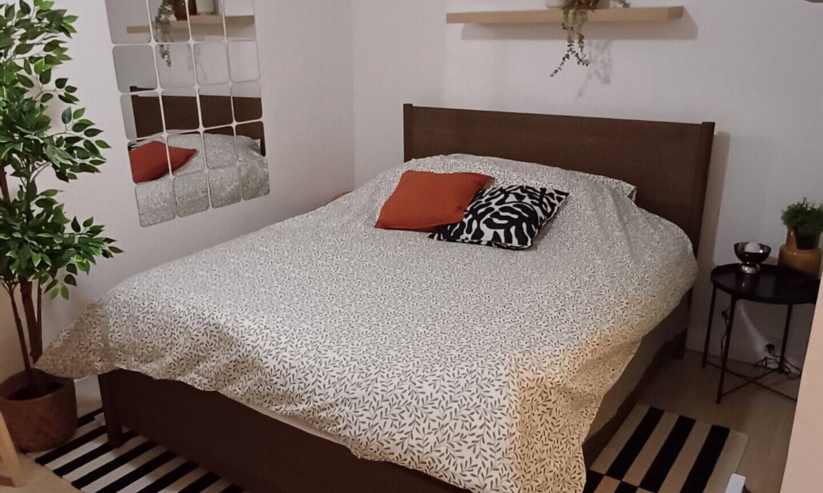 Epinettes Apartment | Studio 17eme