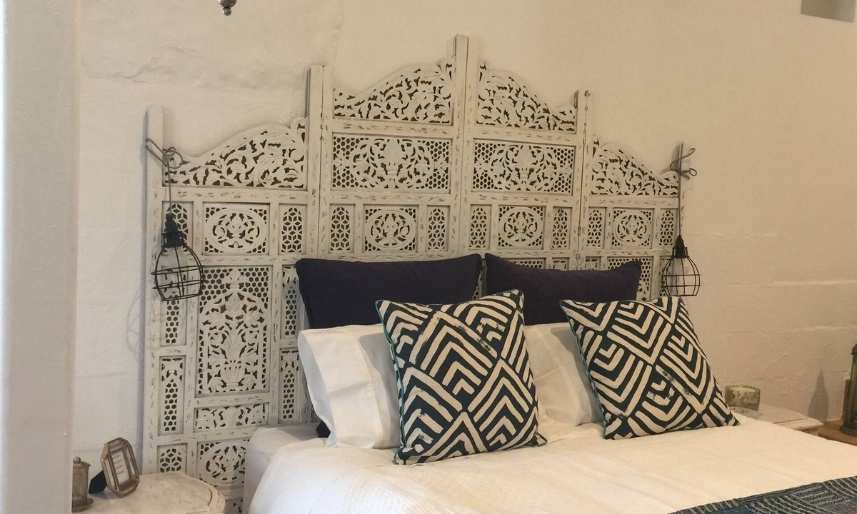 Sapphire Beach Apartment | Studio 2 Beach Style is beachside at Sapphire Beach.