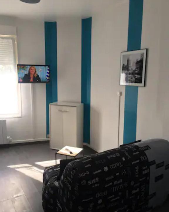 Valenciennes Apartment | Studio 2