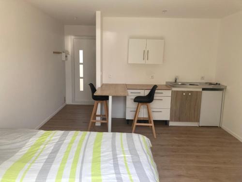 Saran Apartment | Studio 2 personnes au calme avec courette