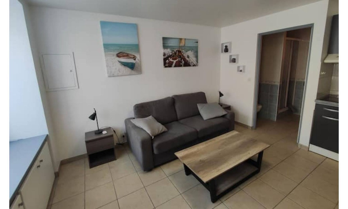 Saint-Pierre-de-Plesguen Apartment | Studio 2 Personnes en Centre Ville