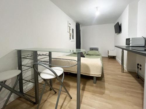 Downtown Angers Apartment | studio 2 personnes la doutre