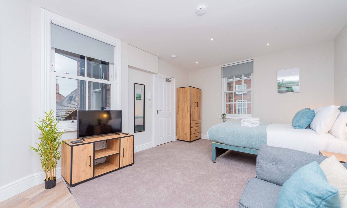 Shrewsbury Apartment | Studio 2 - Second Floor Central Shrewsbury