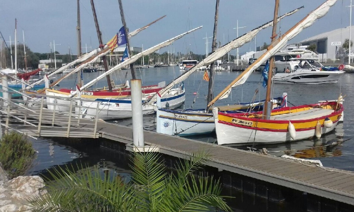 La Jetee Apartment | STUDIO 23 M2 AT THE PORT AND BEACH