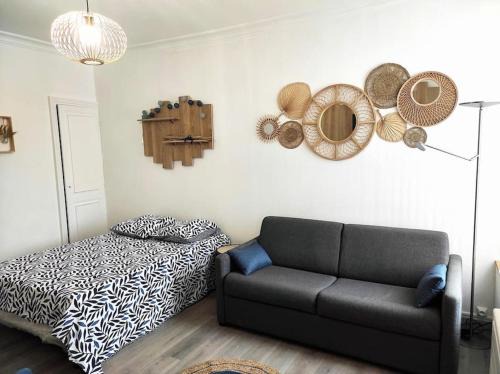 Cloyes-sur-le-Loir Apartment | Studio 28 À l'orée de l'eau