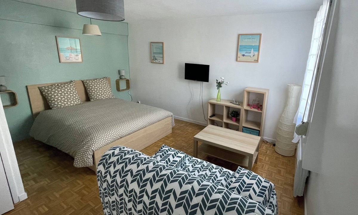 Aix-les-Bains City Center Apartment | Studio 30 m2 + Private Parking - Aix Centre - Tourists/Curists