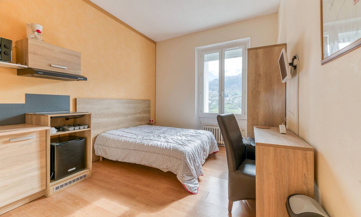 Arvillard Apartment | Studio '305' with shared pool, shared terrace, and Wi-Fi