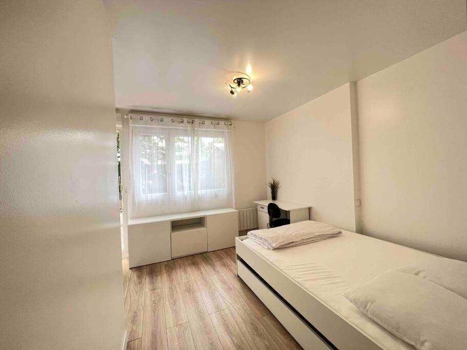 Vitry-sur-Seine Apartment | Studio 32