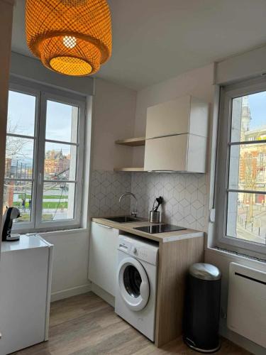 Valenciennes Apartment | Studio 4, Place de la Gare