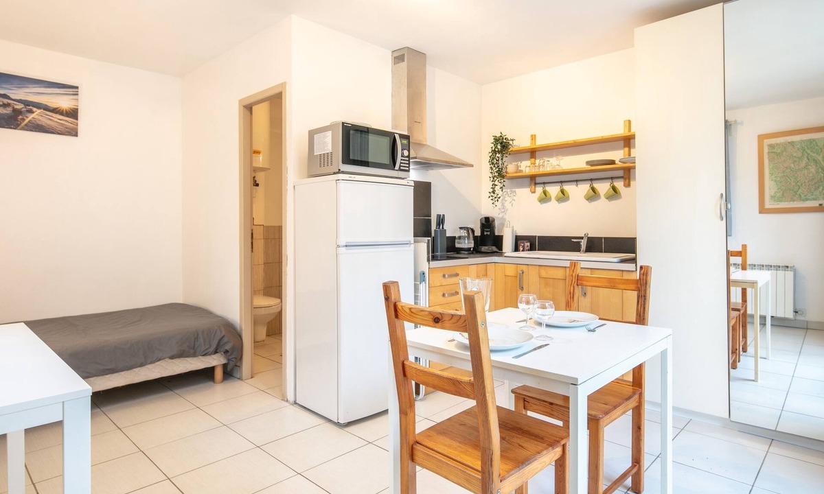 Meylan Apartment | Studio 4 Vercors - Terrasse et parking Privé