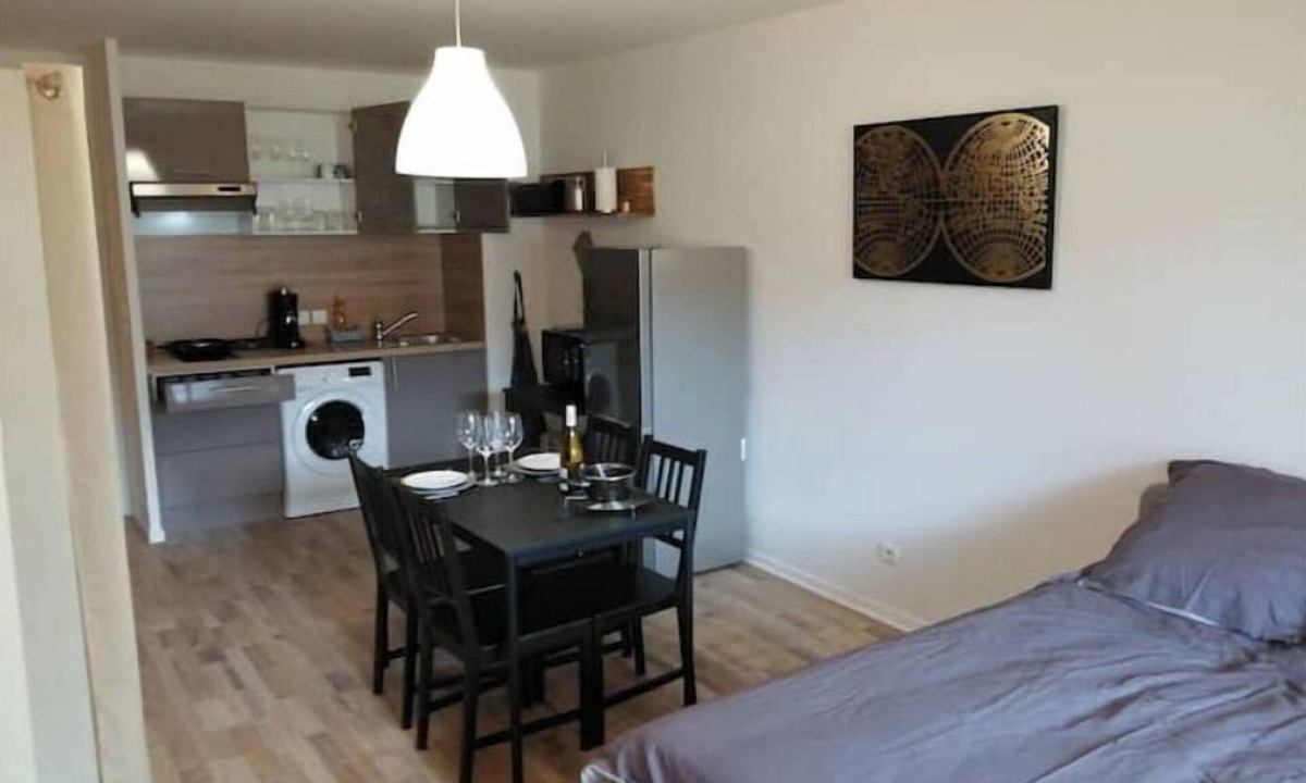 Yvetot Apartment | Studio 5 min from center and station