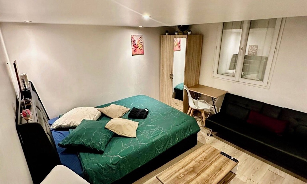 Passy Apartment | Studio 5 minutes from the Tour ei