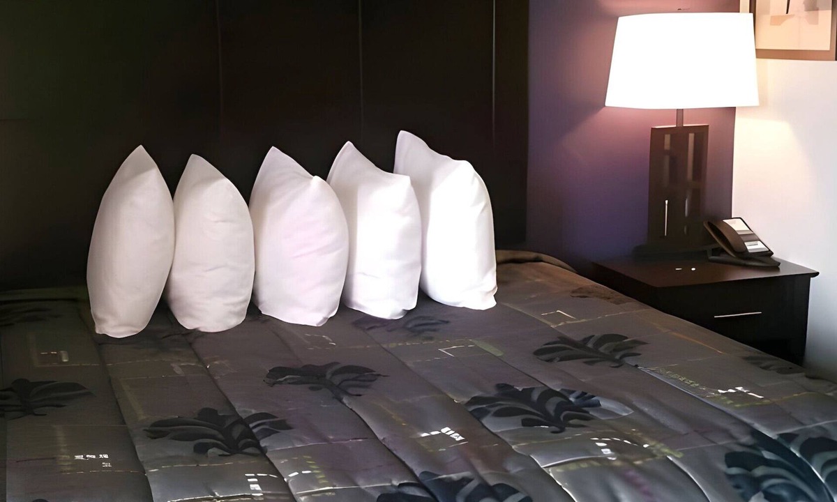 Beeville Hotel | Studio 6 Beeville, TX