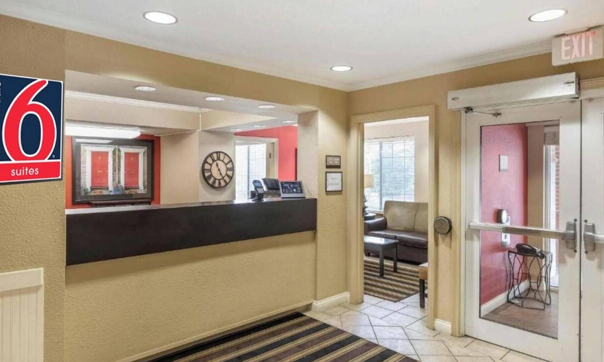 Eagan Hotel | Studio 6 Extended Stay Minneapolis Airport Eagan MN