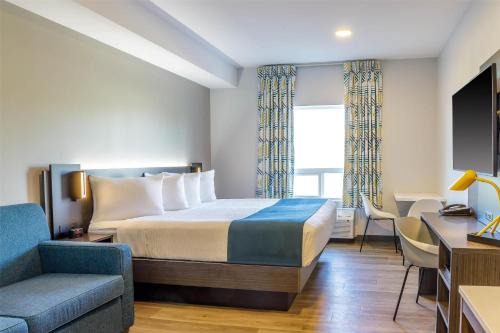 Hornepayne Hotel | Studio 6 Hornepayne, ON