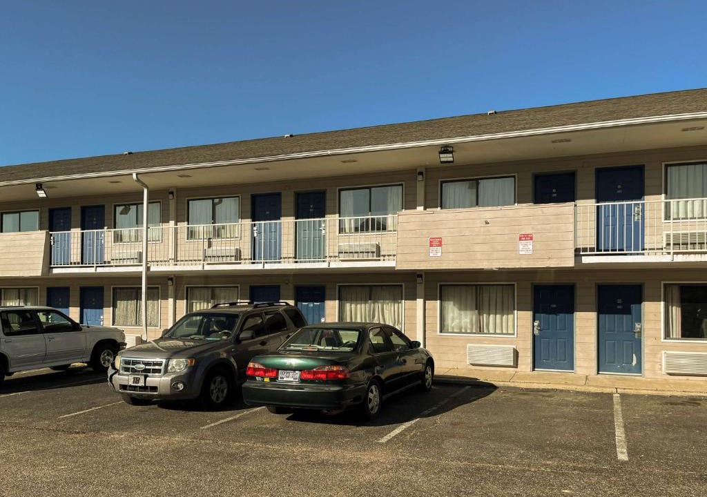 Millington Hotel | Studio 6 Millington TN