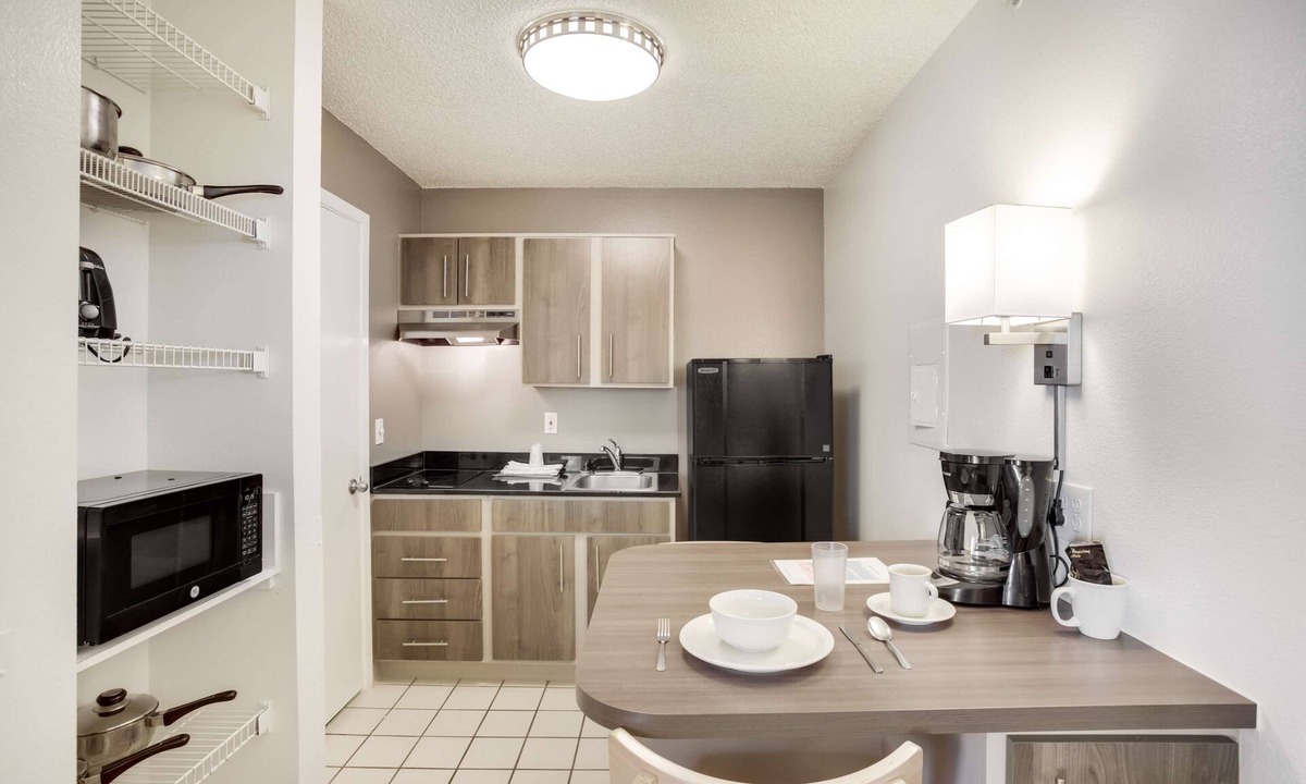 Stafford Hotel | Studio 6 Stafford, TX - Houston - Sugarland