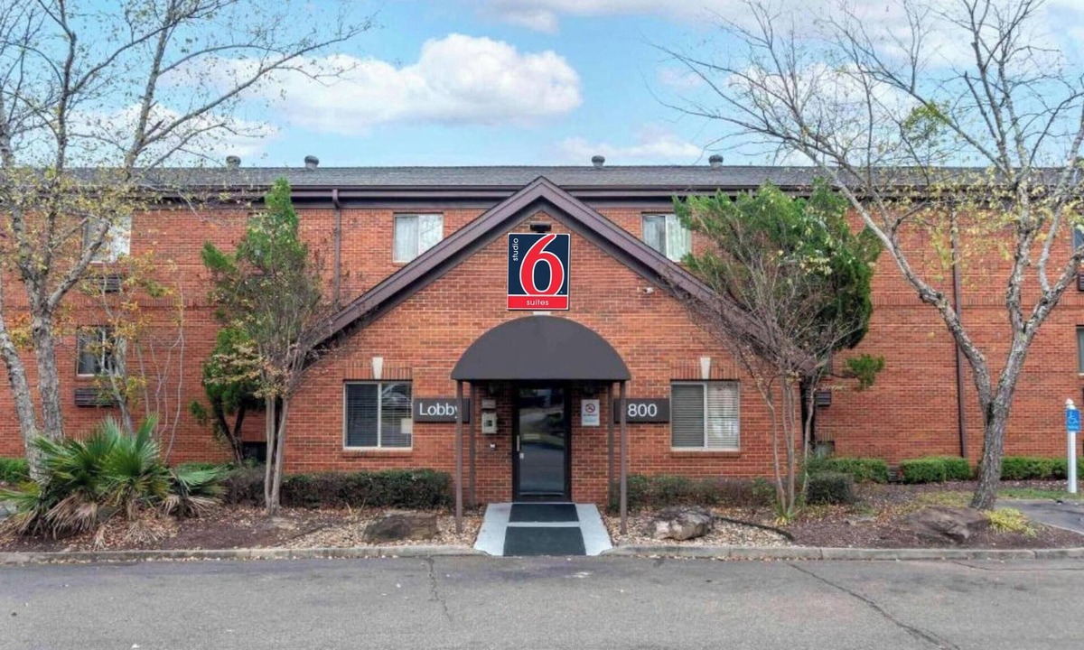 Tougaloo Hotel | Studio 6 Suites Jackson Ridgeland MS