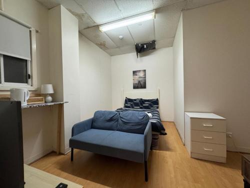 Adelaide Central Business District Cabin | Studio 7 - Wright Lodge