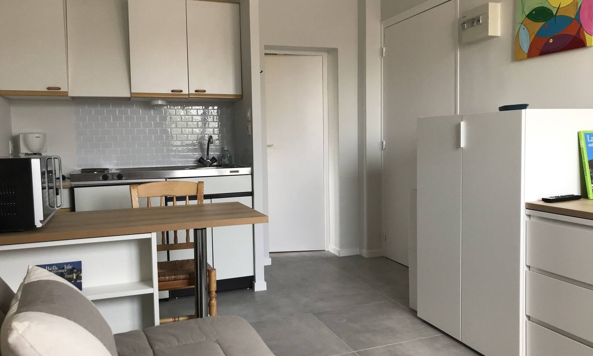 Larmor-Plage Apartment | Studio 8 by the sea in Larmor plage