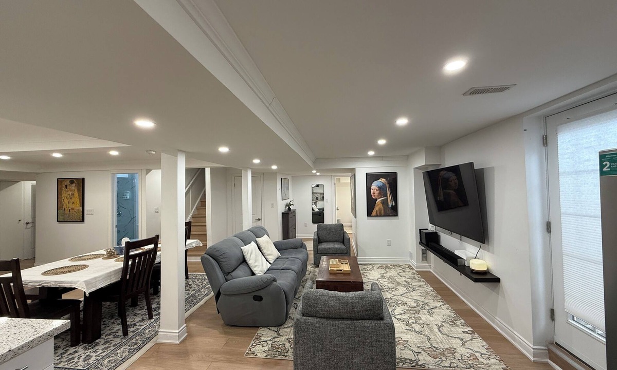 Mount Pleasant Apartment | Studio 8848 - 3 Bedroom Basement Apartment - Oasis in Suburban
