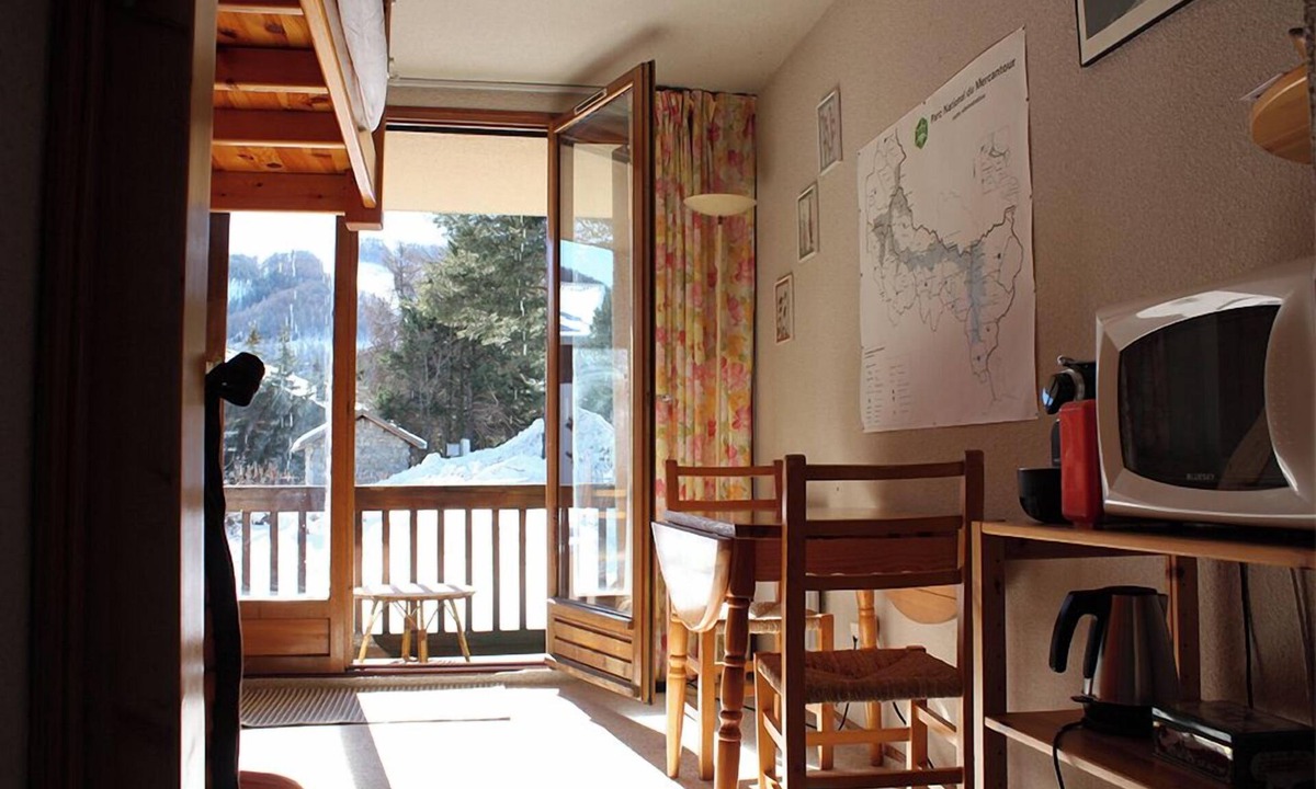 Saint-Etienne-de-Tinee Apartment | Studio Auron - Hailstones