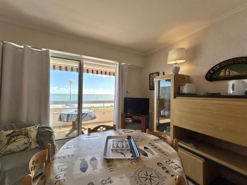 La Baule-Escoublac Apartment | Studio agréable 4 pers. avec terrasse et parking, La Baule - FR-1-245-133