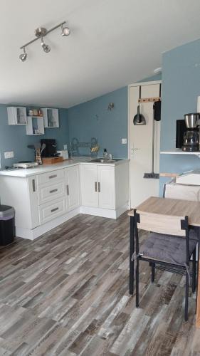 Questembert Apartment | Studio aménagé pour 2 personnes, indépendant