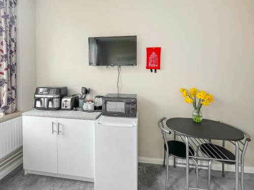 Hailsham Apartment | Studio Apartment 21 - Uk48724