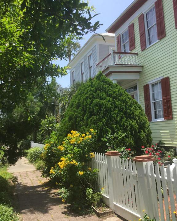 Galveston Villa | Studio apartment at Historical House