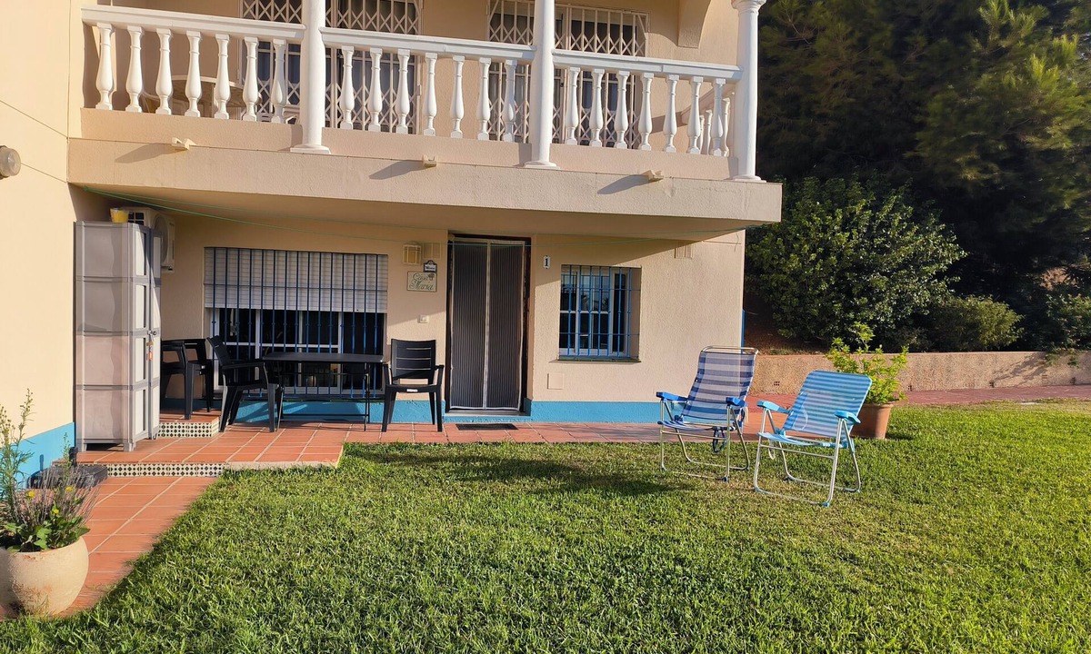 El Faro Apartment | Studio Apartment 'Casa María' with Shared Pool, Private Terrace and Shared Garden