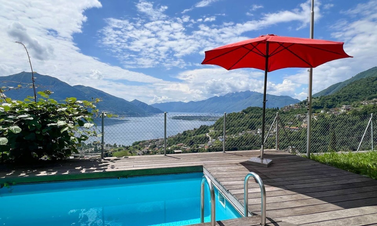 Gordola Apartment | Studio apartment "Casa Elisabetta" with swimming pool