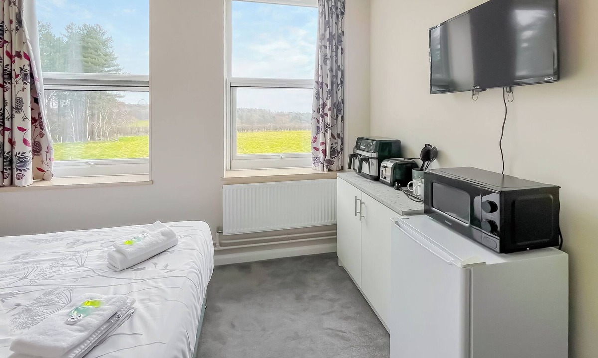 Hailsham Apartment | Studio Apartment 7 - UK48707
