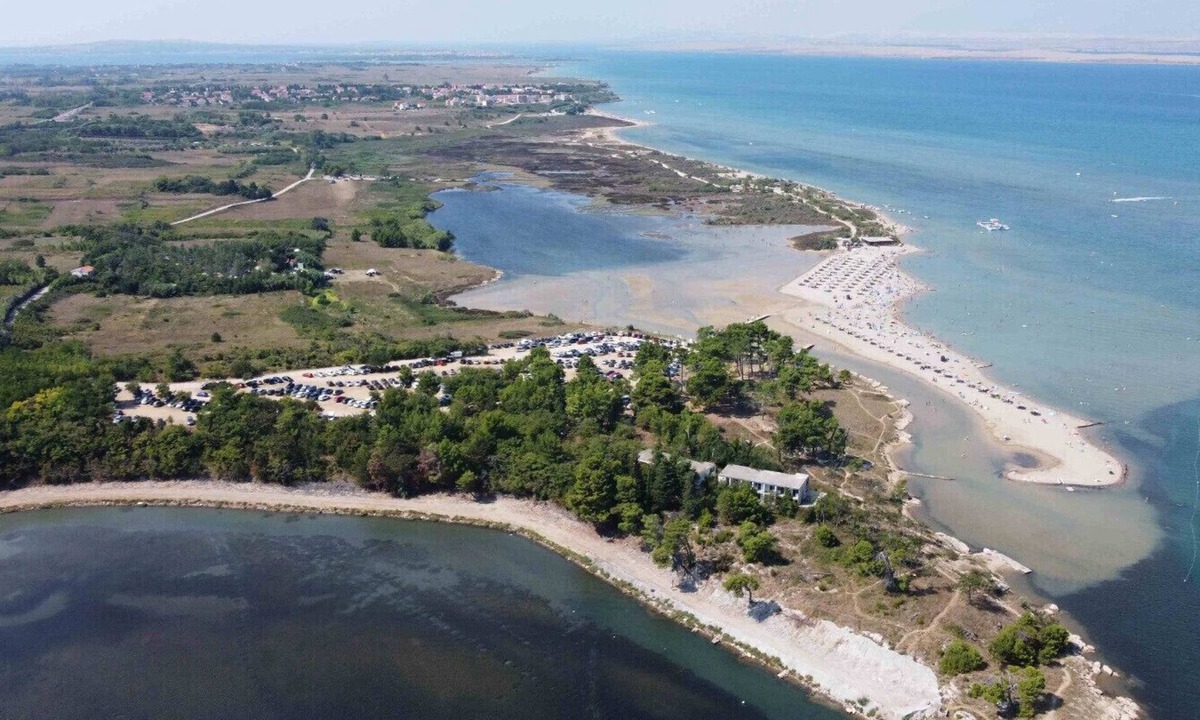 Nin Apartment | Studio apartment in Nin with Terrace, Air condition, WIFI (233-2)